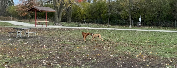 Du Page Forest Preserve Dog Park is one of Places I've Mayored.