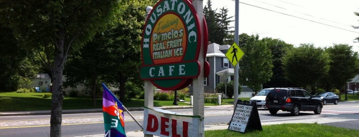 Housatonic Cafe is one of สถานที่ที่ Ed ถูกใจ.