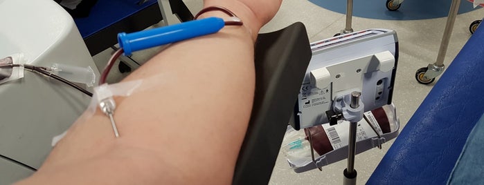 Tooting Blood Donor centre is one of Posti che sono piaciuti a Colin.