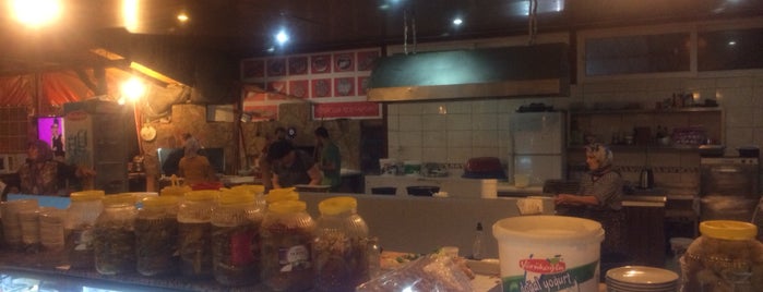 Yörük Cafe & Restaurant is one of Tempat yang Disukai Pinar.