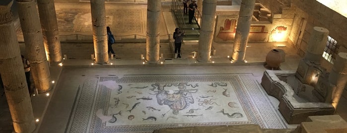 Zeugma Mozaik Müzesi is one of Lugares favoritos de Pinar.