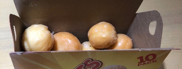 Tim Hortons is one of Twin Cities Donuts.
