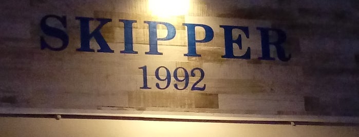 Skipper 1992 Pizza Bar is one of .'ın Beğendiği Mekanlar.