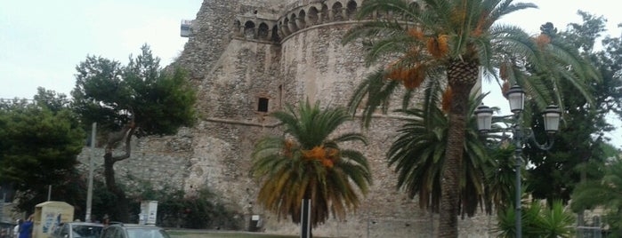 Castello Aragonese is one of Guide to Reggio Calabria's best spots.