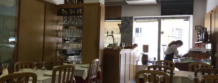 Restaurante Andorinhas is one of Fábioさんのお気に入りスポット.