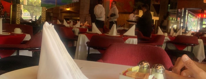 El Granero Grill is one of Restaurantes Romanticos.