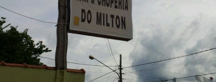 bar do milton is one of Tempat yang Disukai Nilton.