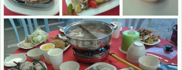 Tasty Pot BBQ Steamboat Buffet Restaurant is one of Eat❷.