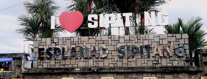 Sipitang Esplanade is one of Sabah Trip.