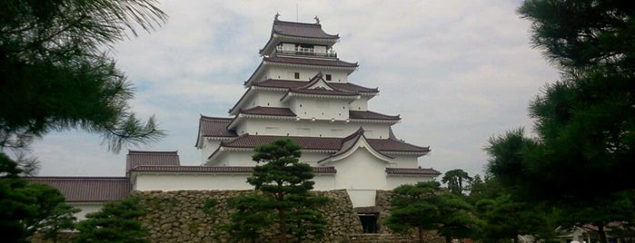 Tsuruga Castle is one of 小京都 / Little Kyoto.