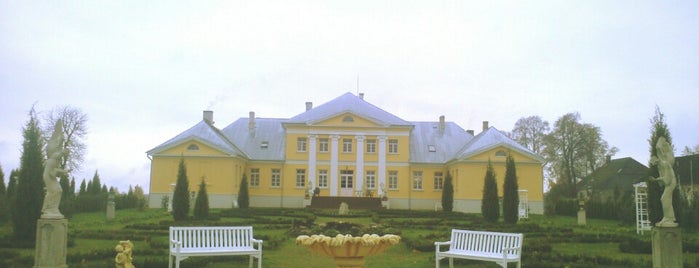 Bruknas muiza is one of Travel Latvia.