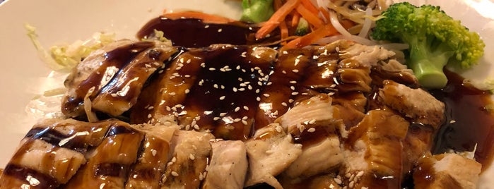 Buffalo Wagon Pan Asian Cuisine & Sushi is one of Tempat yang Disimpan Frank.