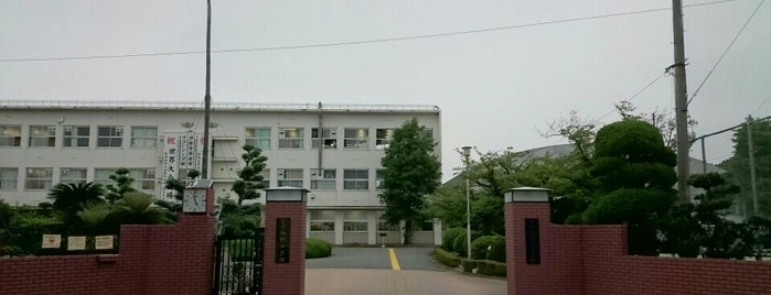 和歌山県立 向陽中学校・高等学校 is one of 和歌山県高等学校.