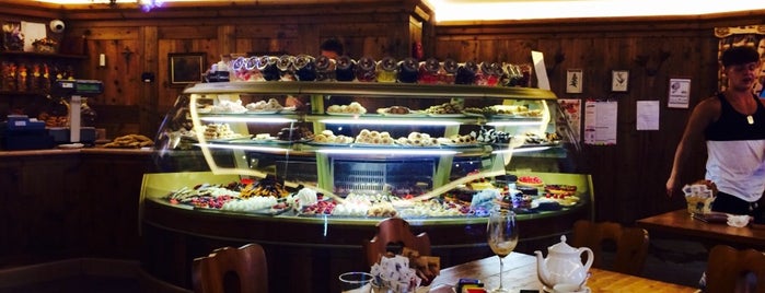 Patisserie Du Relais is one of Carlo’s Liked Places.