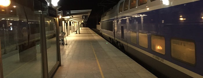 Gare SNCF d'Aix-en-Provence TGV is one of Voyages.