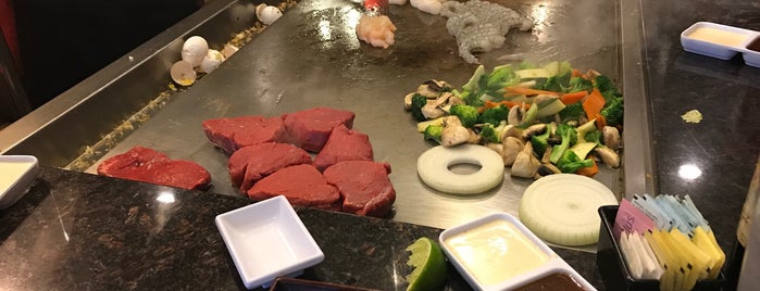 Osaka Japanese Steakhouse is one of The 11 Best Places for Shrimp Tempura Rolls in Houston.