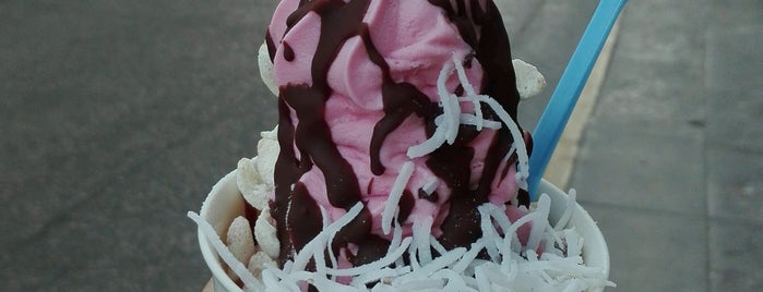 Helados Yogus is one of Dannieさんの保存済みスポット.