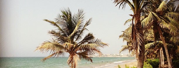 Qurum Beach is one of Tempat yang Disukai beachmeister.