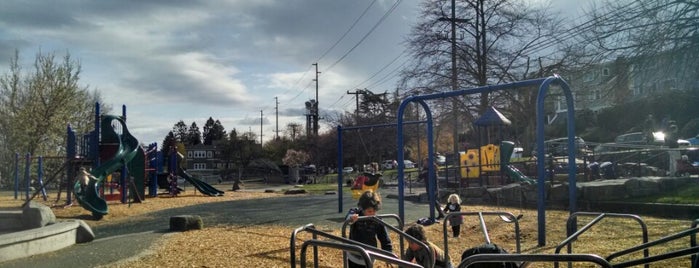 Park Place Playground is one of สถานที่ที่ Bill ถูกใจ.