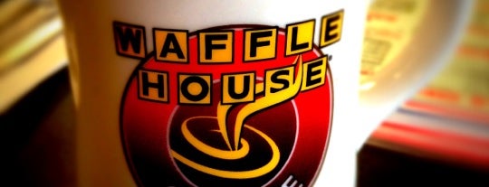 Waffle House is one of สถานที่ที่ Sandy ถูกใจ.