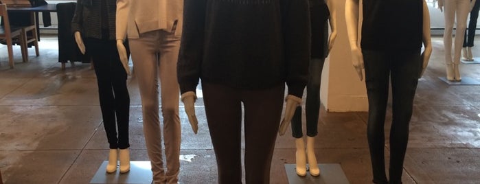 J Brand Showroom is one of Lauren: сохраненные места.