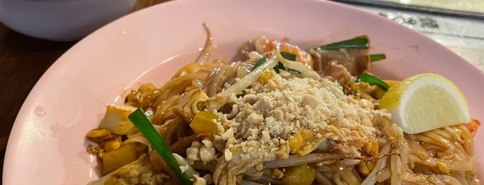 Phomongkon is one of 食べたいアジア料理.