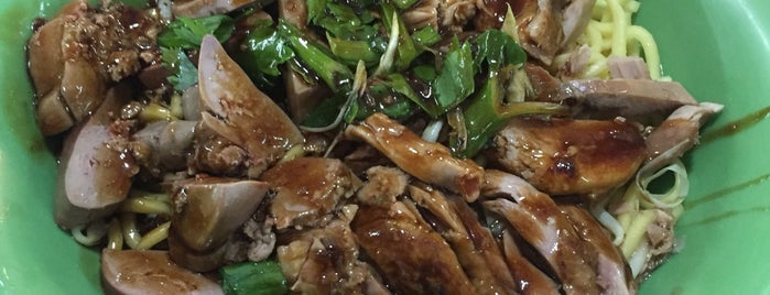 Soon Kee Long House Braised Duck Rice is one of Tempat yang Disukai Suan Pin.