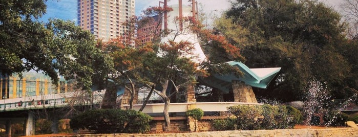 Lady Bird Lake Trail (West) is one of Traveling Austin.