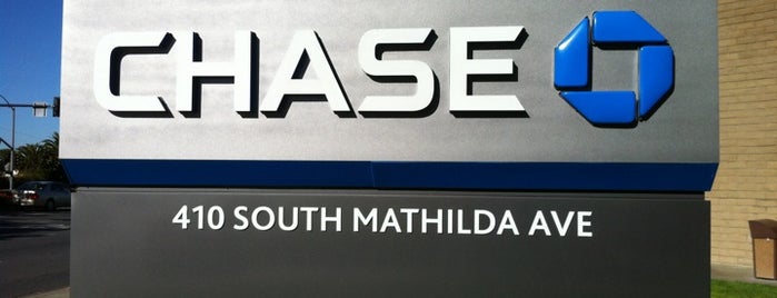 Chase Bank is one of Orte, die Nicole gefallen.