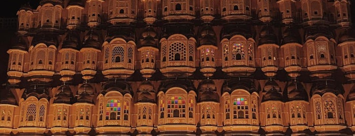 Hawa Mahal is one of Golden Triangle Tour.