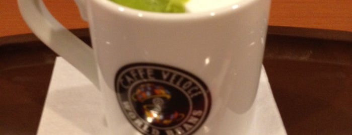 Caffè Veloce is one of Tempat yang Disukai Masahiro.