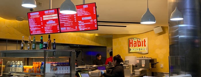 The Habit Burger Grill is one of Jen : понравившиеся места.