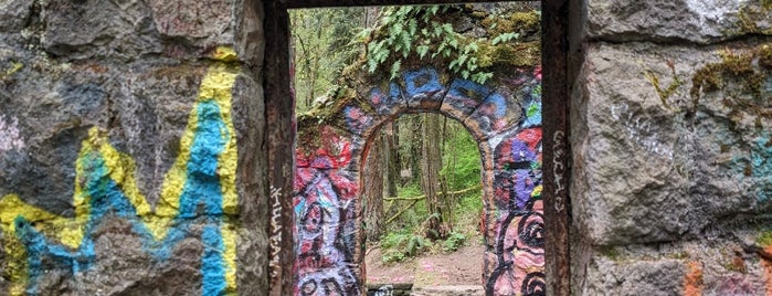 Witch's Castle is one of Check It Out - Portland.