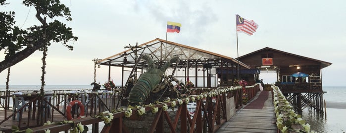 Kampung Nagalang Seafood Restaurant is one of Makan2.