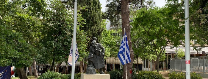 Halandri Square is one of Greekishness.
