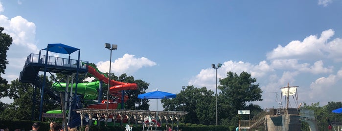 Edina Aquatic Center is one of Minnesota Waterparks and Beaches.