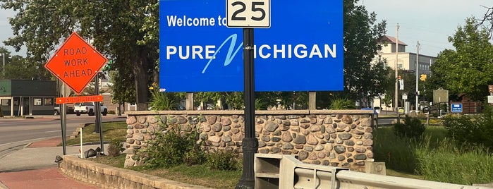 Michigan - Wisconsin Border is one of Marinette Frequent.