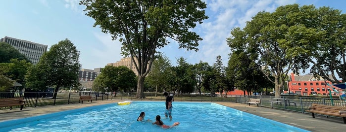 Elliot Park is one of Minneapolis Parks.