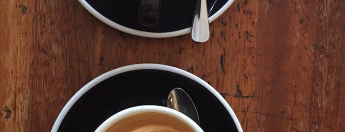 Kaffeine is one of Lugares favoritos de Dana.