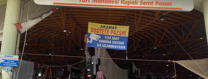 Güzelyalı Sosyete Pazarı is one of Hulyaさんのお気に入りスポット.