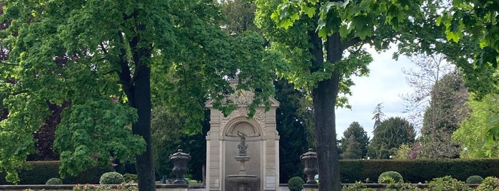 Královská zahrada is one of PRG.