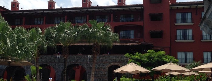 Piscina de Los Sueños Marriot Ocean & Golf Resort is one of Tempat yang Disukai Manuel.