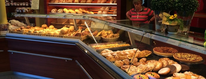 Der Bäcker Bundschuh is one of Breakfast / Cafe.