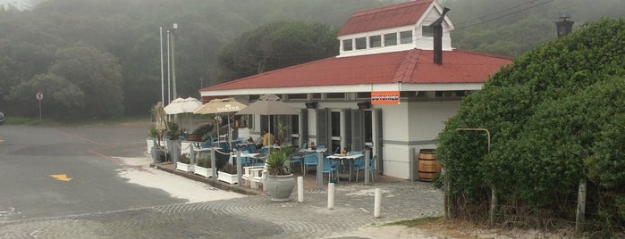 Dutchies Restaurant is one of สถานที่ที่ Douwe ถูกใจ.