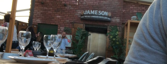 James Rooftop is one of The Queen of Tagine.