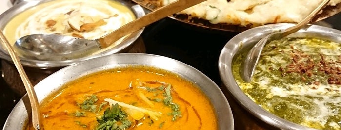 Accha Authentic Indian Cuisine is one of Tempat yang Disukai Danny.