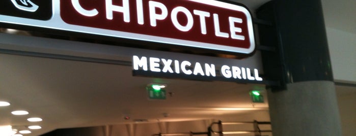 Chipotle Mexican Grill is one of Beaugrenelle.