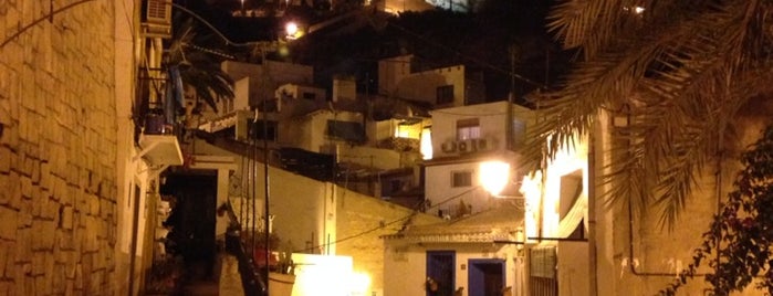 Barrio de Santa Cruz, Alicante is one of Guiomar : понравившиеся места.
