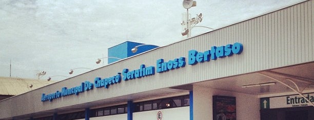 Aeroporto Municipal de Chapecó / Serafim Enoss Bertaso (XAP) is one of Locais curtidos por Jaques.