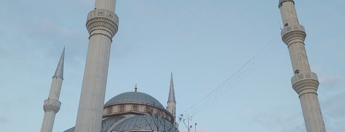 Piri Reis Camii is one of Balıkesir | Spirituel Merkezler.